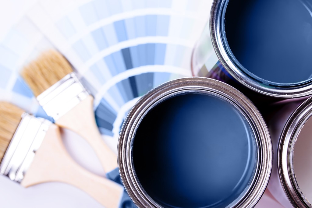 Differences Between Interior and Exterior Paint